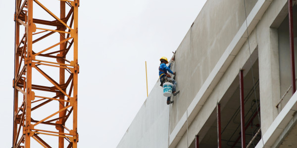 Trabajos Verticales en Fachadas de Edificios / Viviendas en Islas Canarias · Pintar Edificios de Construcción de Obra Nueva